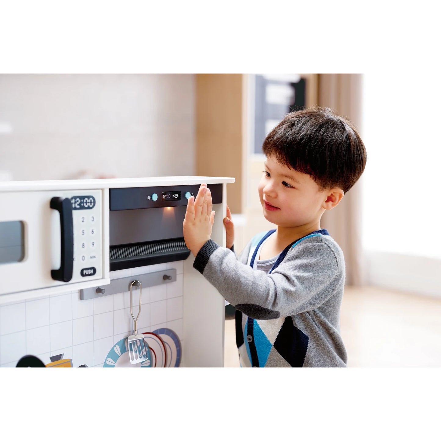 Smart Kitchen & Food Playset - Hape MENA