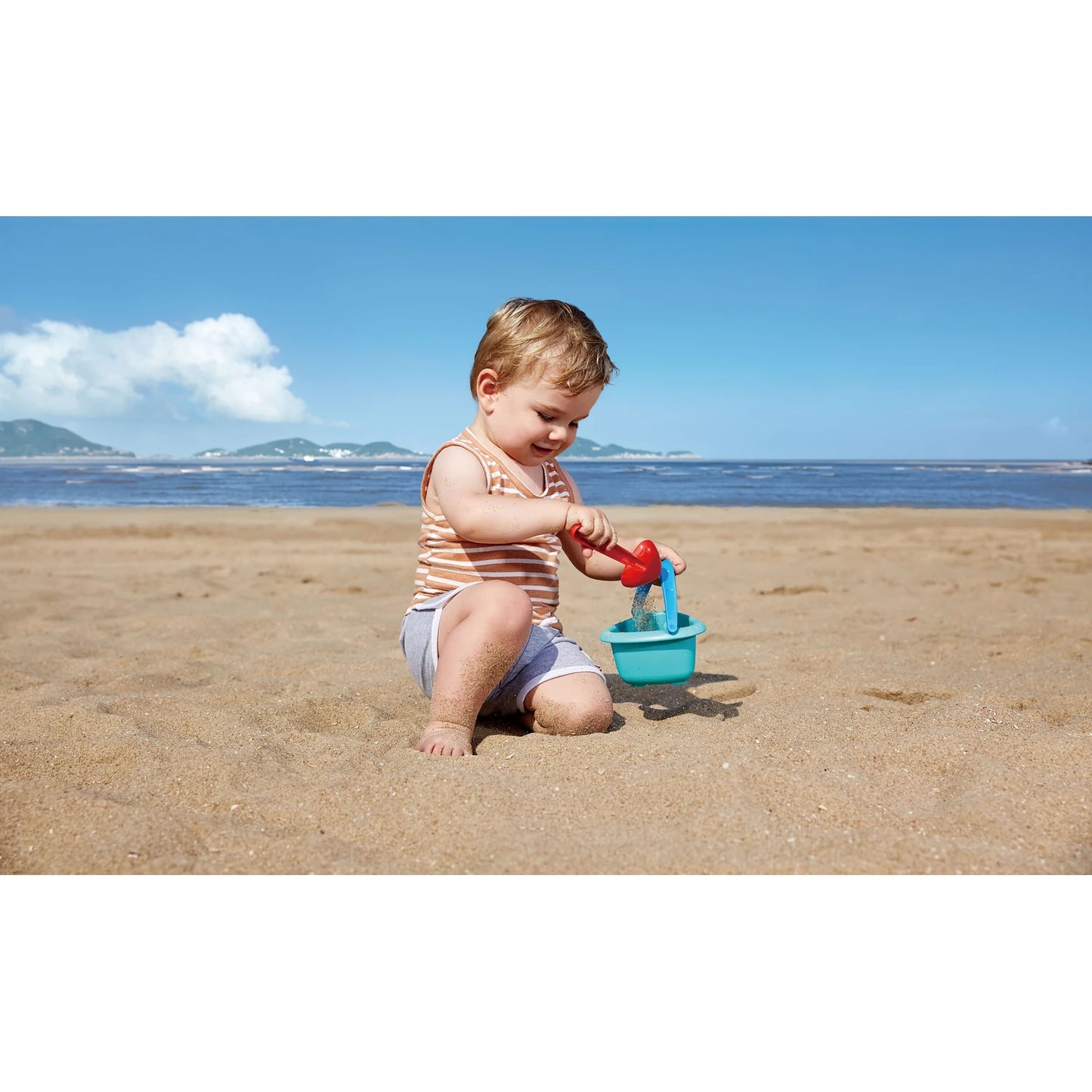 Baby Bucket & Spade (4 pcs.) - Hape MENA