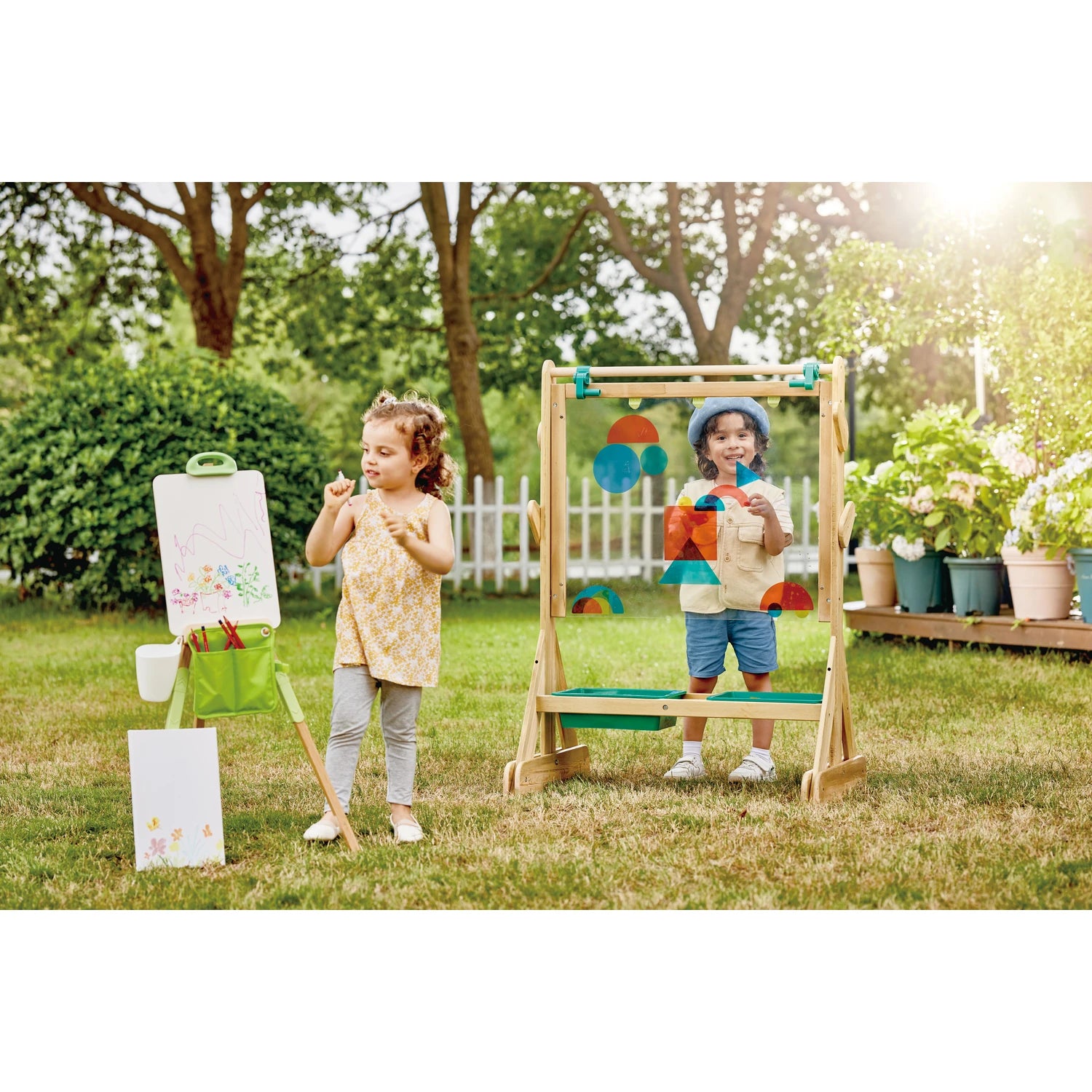 Portable Bamboo Easel - Hape MENA