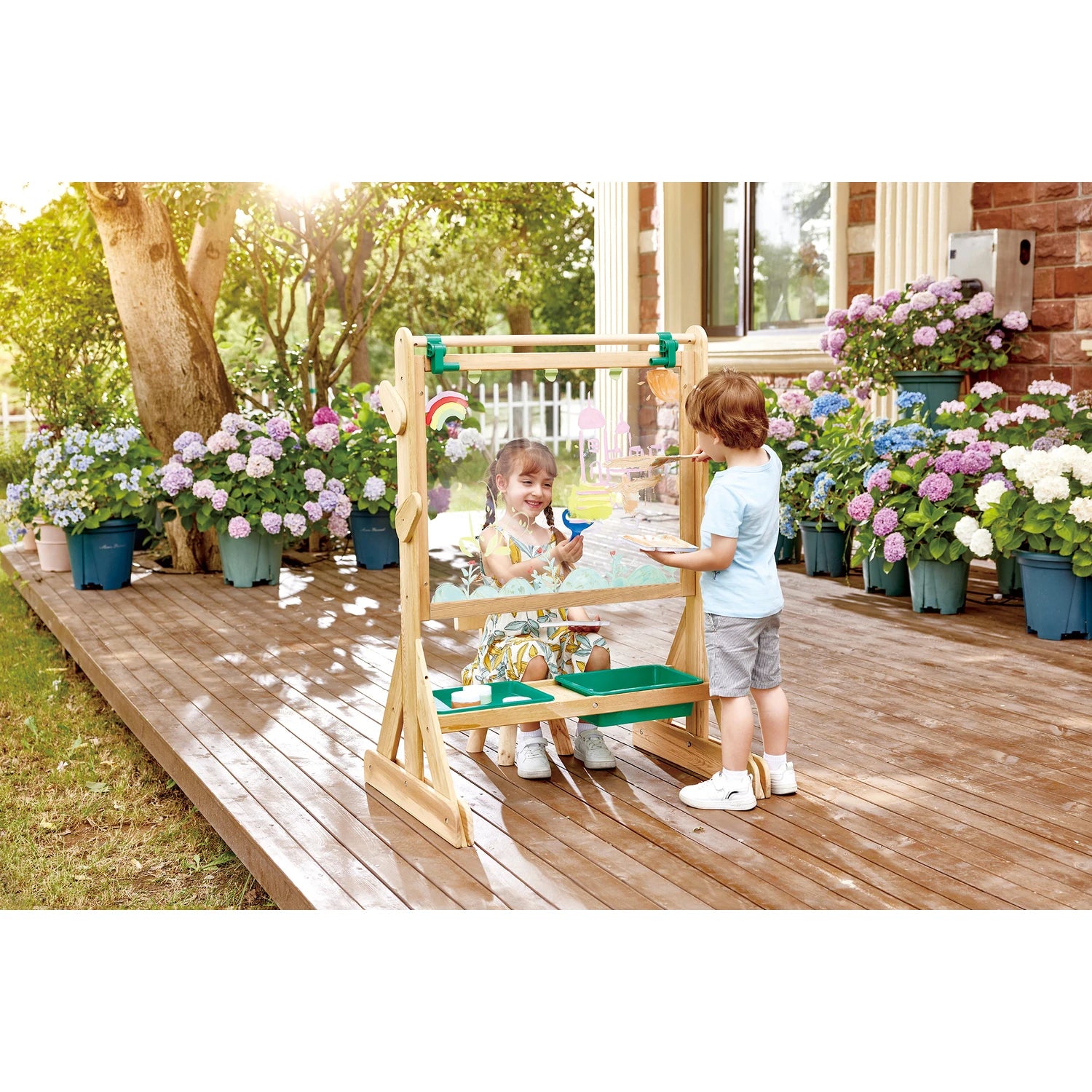 Outdoor Art Easel - Hape MENA